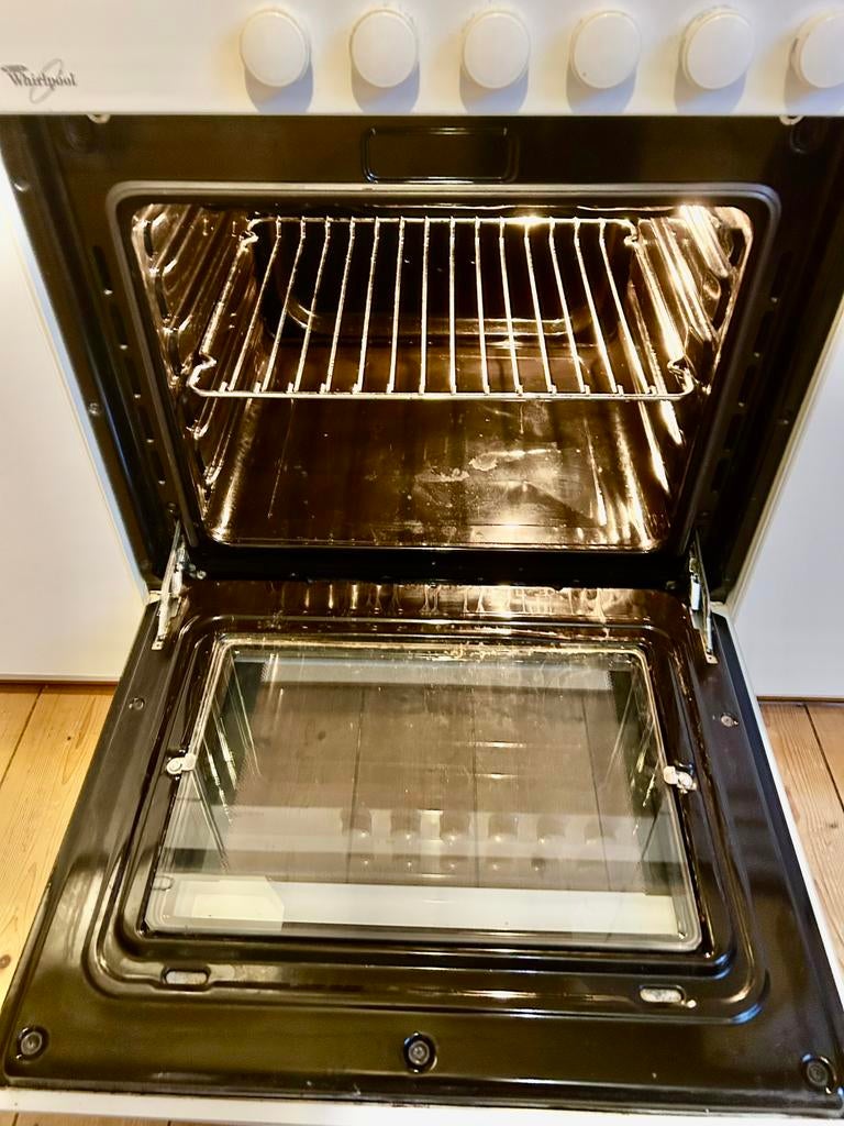 taque et four a vendre ensemble, Enlèvement, Utilisé, Blanc, Cuisine à paroi simple