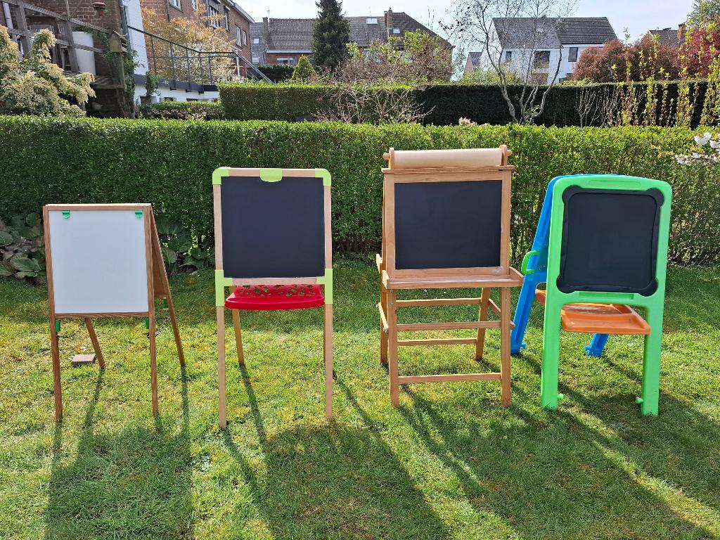Différents tableaux noir/blanc / chevalets de jardin, Enfants & Bébés, Jouets | Tables de jeux, Utilisé, Enlèvement
