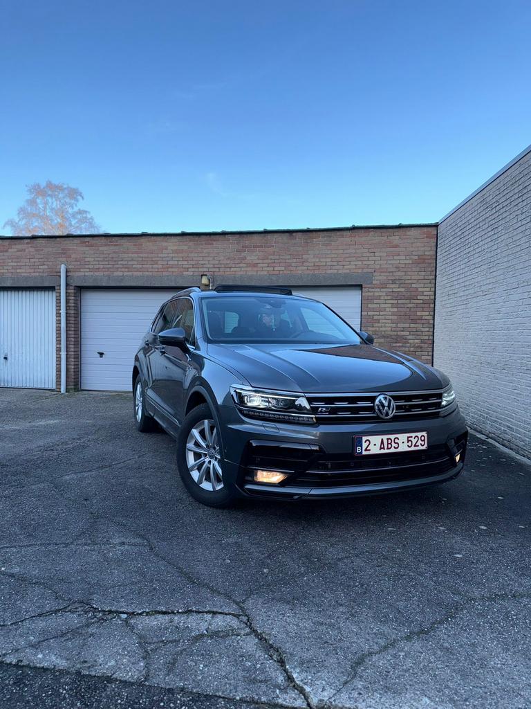 VOLKSWAGEN TIGUAN R-LINE 1.5 TFSI, Autos, Volkswagen, Cuir, Argent ou Gris, Achat, Euro 6
