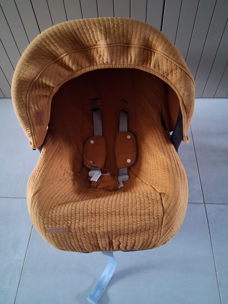 Maxicosi cover carseat + cap little dutch, Enfants & Bébés, Chambre d'enfant | Tables & Chaises, Enlèvement