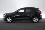 (2BLY261) VOLVO XC40, Auto's, Stof, Gebruikt, Euro 6, Zwart