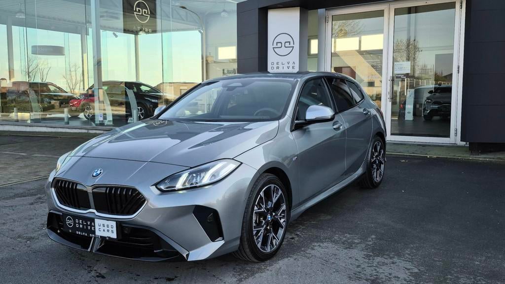 BMW 120 120i M Sport Automaat | Leder, Auto's, Gebruikt, Zwart, Leder, Bedrijf