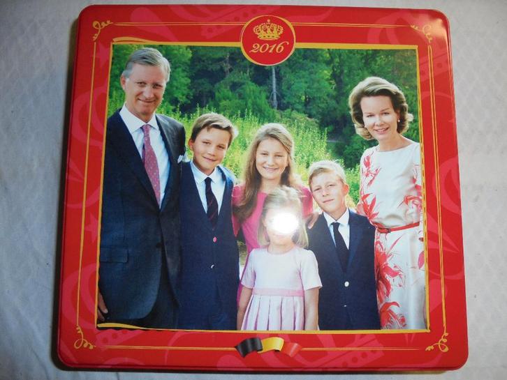 Blikken doos Koningshuis, Verzamelen, Koningshuis en Royalty, Zo goed als nieuw, Overige typen, Ophalen of Verzenden