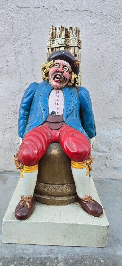 Beeldje - "Opsinjoorke", Ophalen, Overige onderwerpen, 20 - 50 cm, Steen of Keramiek