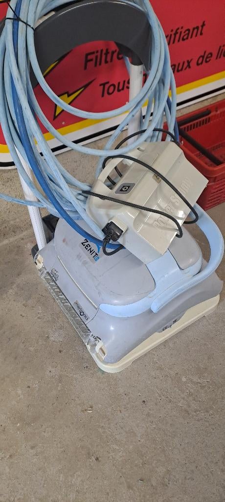 Robot piscine, Ophalen, Gebruikt