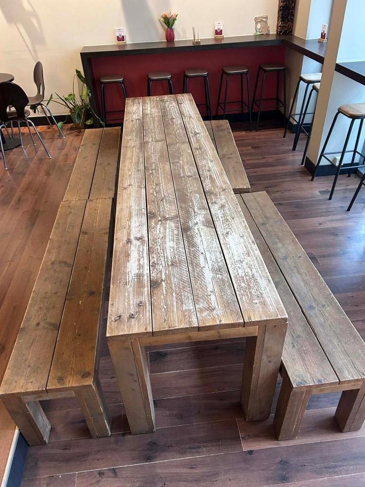 lange houten tafel met 4 bijhorende banken, Antiek en Kunst, Antiek | Meubels | Tafels, Ophalen