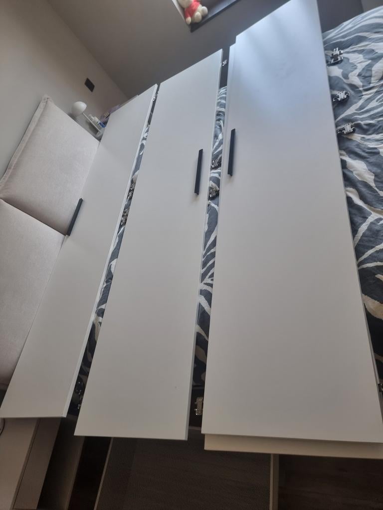 6 Kastdeur PAX, Ophalen