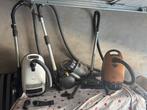 “Te koop 3 stofzuigers: 2 van Miele en 1 van Dyson, Enlèvement