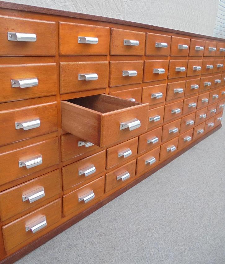 Belle commode, armoire à courses, armoire à pharmacie, Maison & Meubles, Armoires | Commodes, Utilisé, Moins de 100 cm, 200 cm ou plus