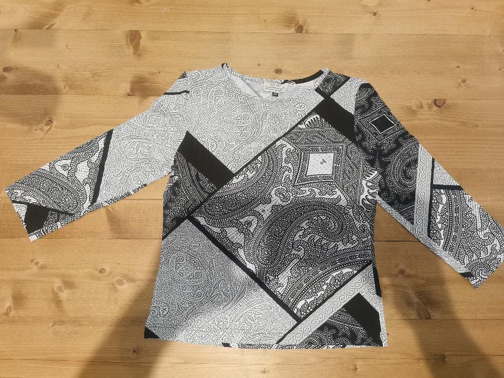 bloes, Ophalen of Verzenden, Zo goed als nieuw, Maat 42/44 (L), Zwart