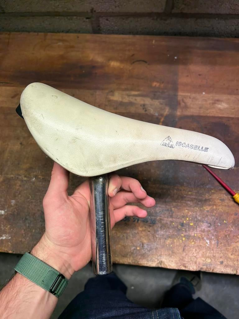 Retro iscaselle zadel, Fietsen en Brommers, Ophalen, Zo goed als nieuw, Zadel