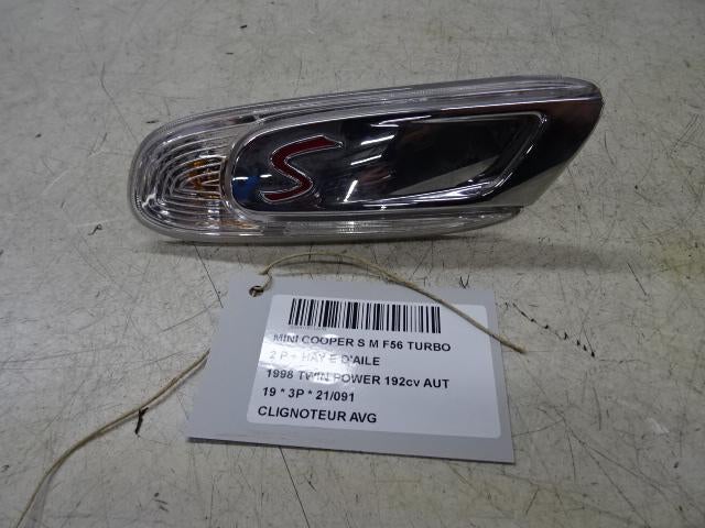 KNIPPERLICHT LINKS VOOR Mini Mini (F56) (729835116), Auto-onderdelen, Verlichting, Gebruikt, Mevr. I. Hauben, Mini, Rue de l'Espoir 34 34
4030  GRIVEGNÉE, BE