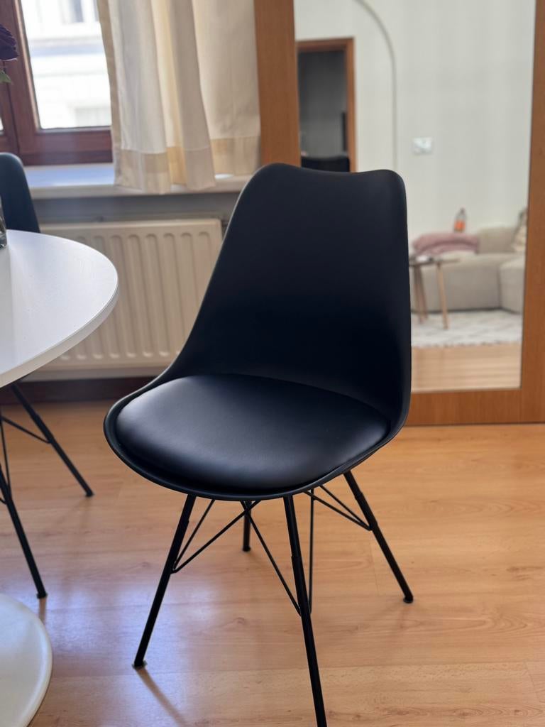 Eetkamerstoelen Jysk, Huis en Inrichting, Ophalen, Zwart, Nieuw, Modern