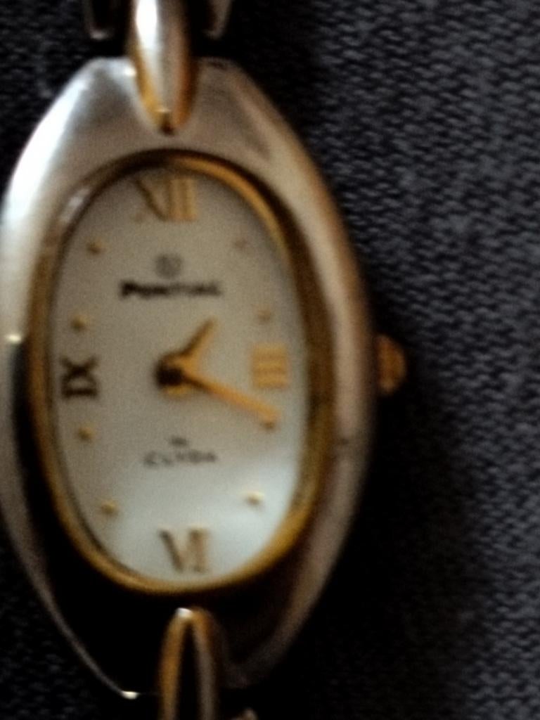 Pontiac horloge, Enlèvement