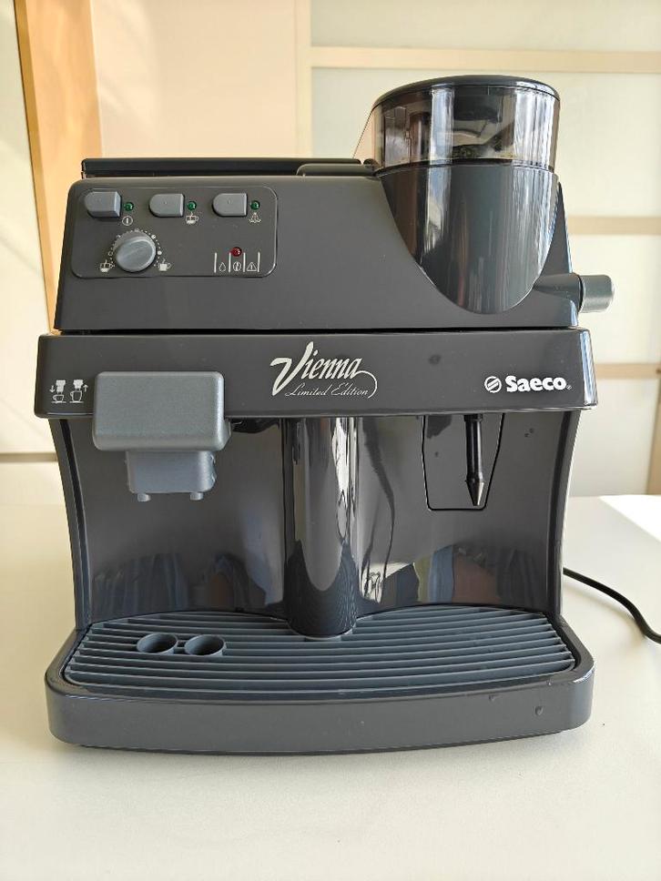 Volautomatische Espressomachine Saeco Vienna Limited Edition, Electroménager, Cafetières, Comme neuf, Café en grains, Machine à espresso