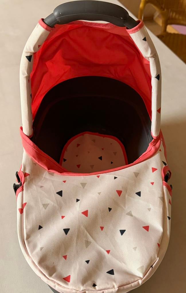 Super joli lit de poupée (lit bébé), Enlèvement, Utilisé, Autres types