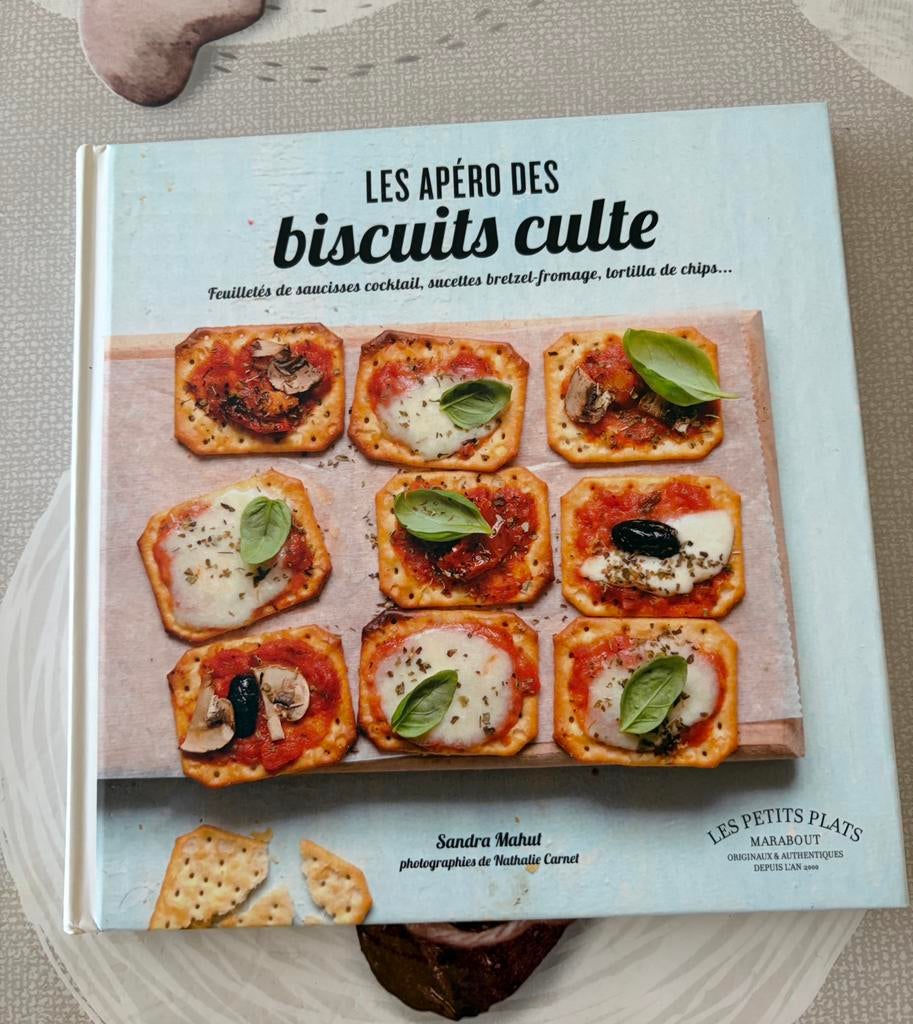 Les apéros des biscuits cultes – Sandra Mahut, Livres, Enlèvement ou Envoi, Comme neuf