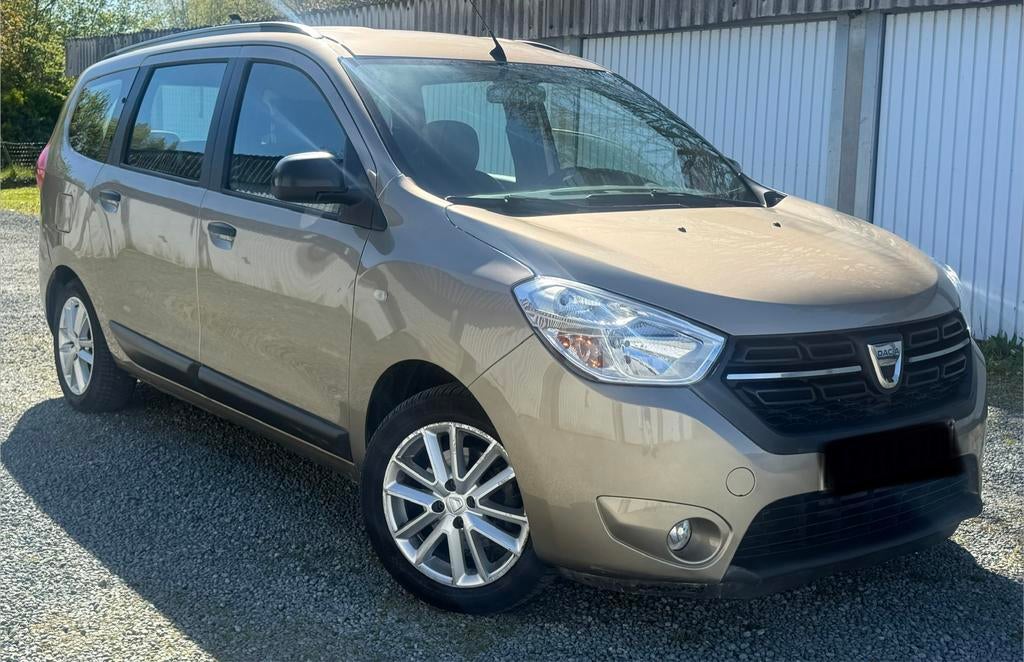 Dacia Lodgy 1.5 Blue dCi Comfort 7 zitplaatsen, Auto's, Dacia, 5 deurs, 85 kW, 1461 cc, Voorwielaandrijving