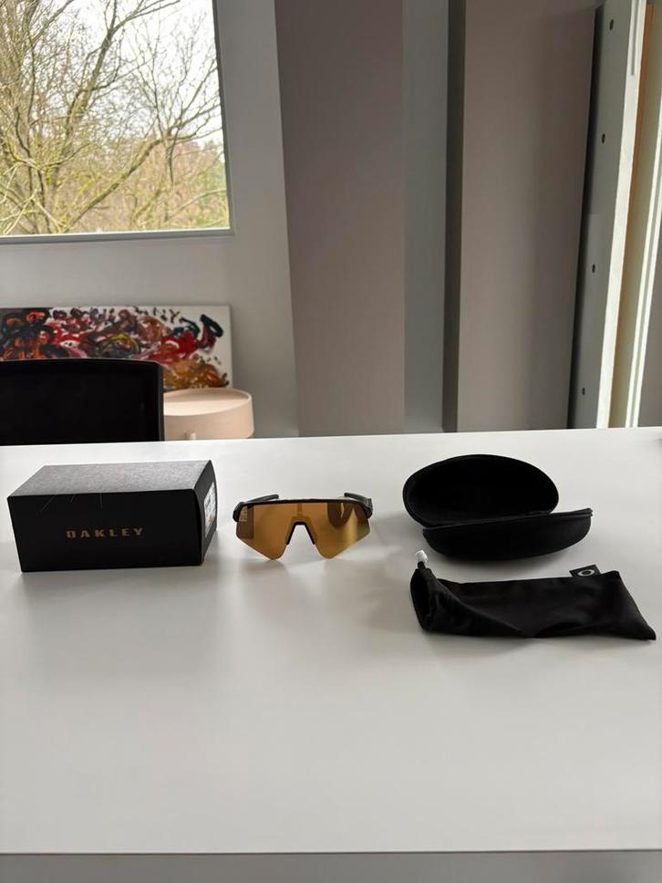 Oakly sutro lite sweep, Handtassen en Accessoires, Zonnebrillen en Brillen | Heren, Zo goed als nieuw, Zonnebril, Oakley, Zwart