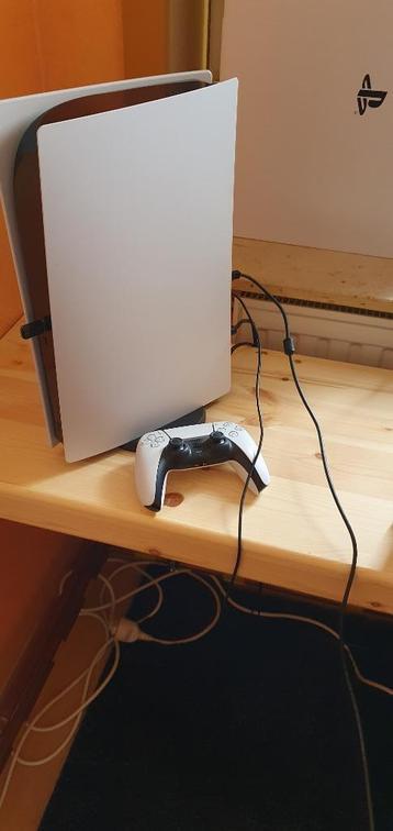 Playstation 5, garantie tot 3/11/2025 beschikbaar voor biedingen