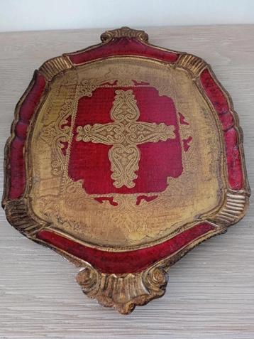 vintage Florentijnse schotel beschikbaar voor biedingen
