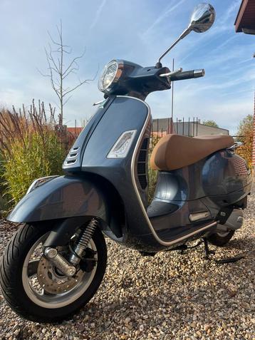 Vespa GTS 125 i-get ABS — amper 6.400 km — topstaat beschikbaar voor biedingen