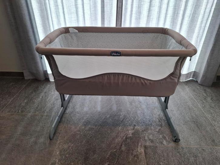 Te koop co-sleeper antraciet van het merk CHICCO, Kinderen en Baby's, Babywiegjes en Ledikanten, Gebruikt, Ophalen