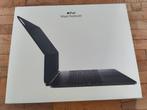 Apple Magic Keyboard voor iPad Pro 13-inch (2024) + garantie, Zwart, Ophalen of Verzenden, Zo goed als nieuw, Apple iPad Pro