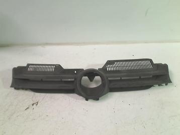 GRILLE Volkswagen Golf V (1K1) (02-2001/12-2010) beschikbaar voor biedingen