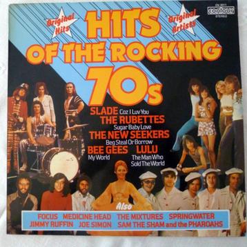 2 x Compilatie LP: International '66 / Hits of Rockin' 70s beschikbaar voor biedingen