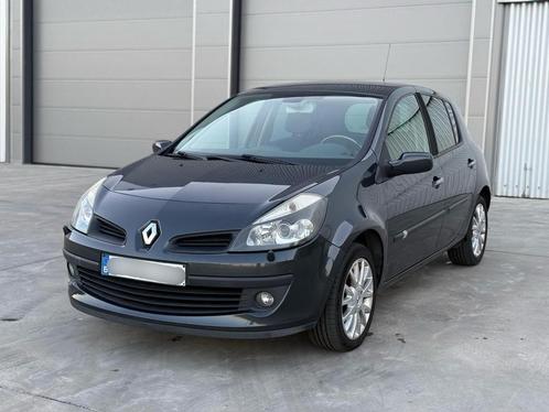 RENAULT CLIO 1.6 • BENZINE • AUTO • FULL OPTION • GEKEURD!!!, Auto's, Renault, Bedrijf, Te koop, Clio, ABS, Airbags, Airconditioning
