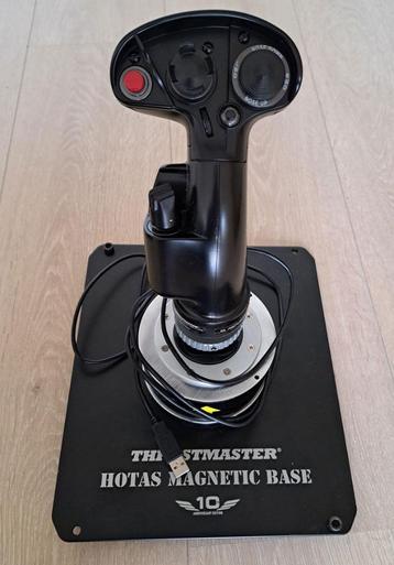 Thrustmaster F/A-18C Hornet replica joystick inclusief basis, Enlèvement ou Envoi, Comme neuf, Thrustmaster