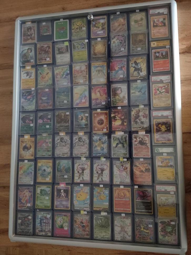 Showcase Display vitrine kast te koop, Hobby en Vrije tijd, Verzamelkaartspellen | Pokémon, Ophalen of Verzenden