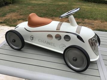 Voiturette Peugeot Chanel beschikbaar voor biedingen
