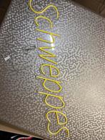 Gigantisch geel Schweppes neonlicht, Huis en Inrichting, Ophalen of Verzenden, Nieuw