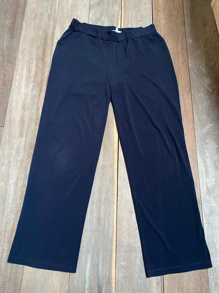 Bel & Bo pantalon 44 large fluide confortable bleu B état, Vêtements | Femmes, Leggings, Collants & Bodies, Porté, Legging, Taille 48/52 (XL)