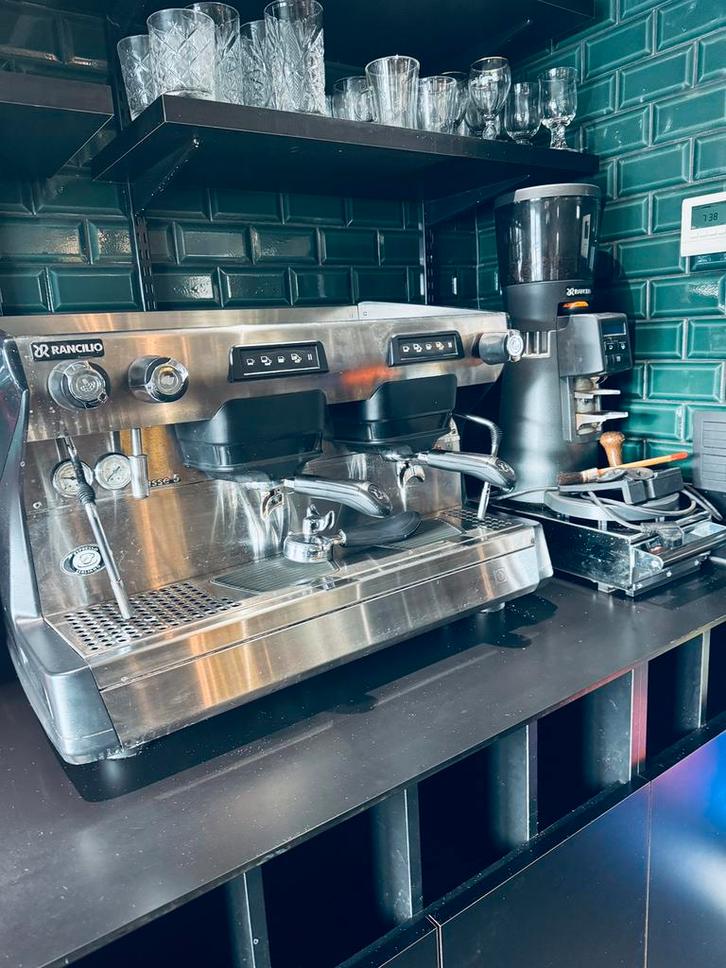 Rancilio Classe 5 USB 2 Groep Professionele Espressomachine, Elektronische apparatuur, Koffiezetapparaten, Zo goed als nieuw, Espresso apparaat