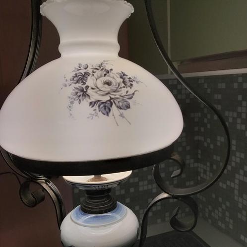 Antieke opaline bolvormige hanglamp (jaar 1970), Antiek en Kunst, Antiek | Verlichting, Ophalen of Verzenden