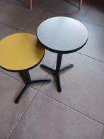 2  vintage bijzettafeltjes in formica jaren 70, Huis en Inrichting, Ophalen, Gebruikt