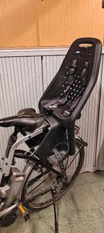 Thule Yepp Maxi voor achterop de fiets, Fietsen en Brommers, Fietsaccessoires | Fietsstoeltjes, Ophalen, Achterzitje, Voetsteuntjes
