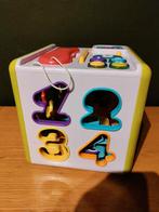 Kubus met Insteekvormen in verschillende kleuren., Kinderen en Baby's, Ophalen, Zo goed als nieuw, Ontdekken, Met geluid