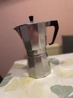 cafetière italienne, Electroménager, Café moulu, Réservoir d'eau amovible, Comme neuf, 4 à 10 tasses