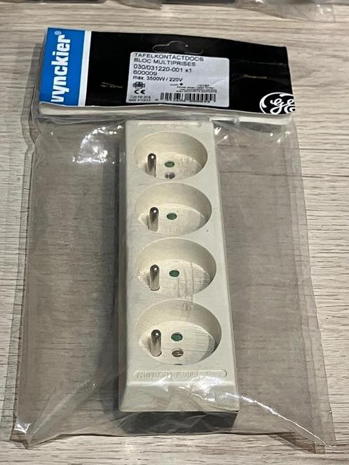 NIEUW : Vynckier 23 * Multi Tafelcontactdozen  - 40% !!, Doe-het-zelf en Bouw, Elektriciteit en Kabels, Nieuw, Stopcontact, Ophalen of Verzenden