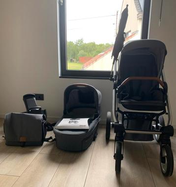 Mutsy Nio grijs kinderwagen beschikbaar voor biedingen