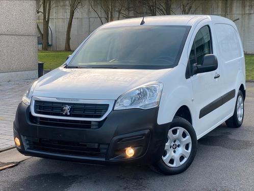 Peugeot Partner 1.6HDi 2017 Faible km Airco Gps TVAC CT ok, Autos, Camionnettes & Utilitaires, Entreprise, Achat, ABS, Airbags