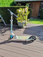 Opvouwbare, verstelbare step (blauw - geel - groen), Fietsen en Brommers, Steps, Ophalen, Gebruikt, Gewone step