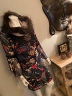 Amélie & Amélie Taille (petite) XL, Enlèvement ou Envoi, Comme neuf, Rouge