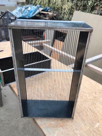 Garnaalzeef en krabbebak nieuw beschikbaar voor biedingen