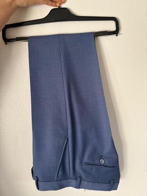 kostuum, Kleding | Heren, Kostuums en vesten, Zo goed als nieuw, Maat 46 (S) of kleiner, Blauw, Ophalen