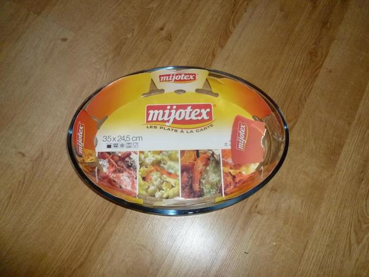 Pyrex Mijotex ovale schaal 3,2 L, Huis en Inrichting, Keuken | Servies, Nieuw, Kom(men), Overige materialen, Ophalen of Verzenden